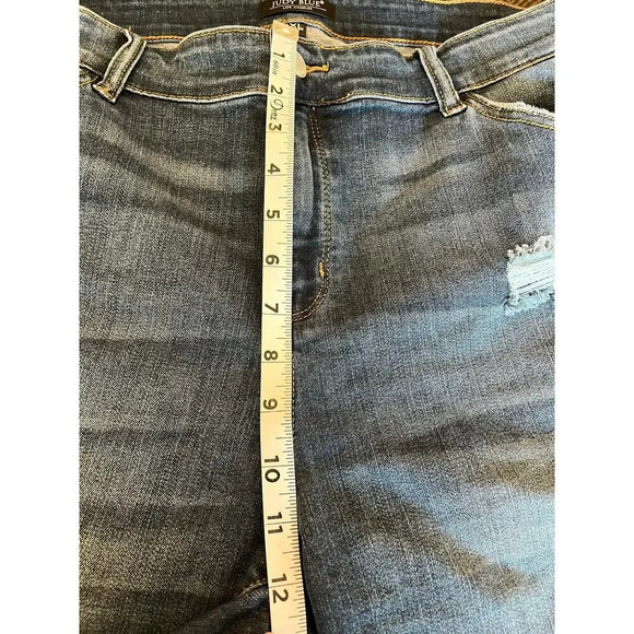 Judy Blue Jean Shorts Women 2XL Denim Raw Hem Distress Coastal Cowgirl Vacation - Picture 6 of 14